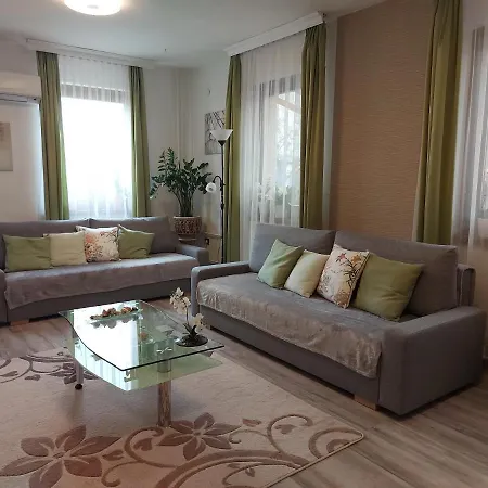 Nagcsalados Rozsa Apartament Balatonlelle