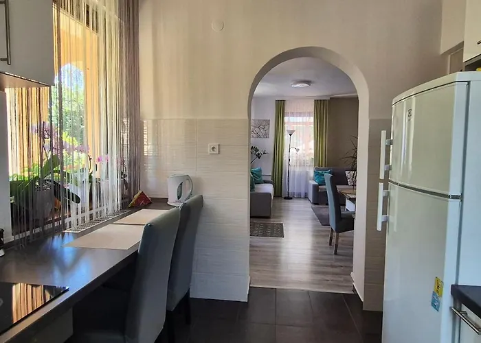 Apartament Nagcsalados Rozsa Balatonlelle